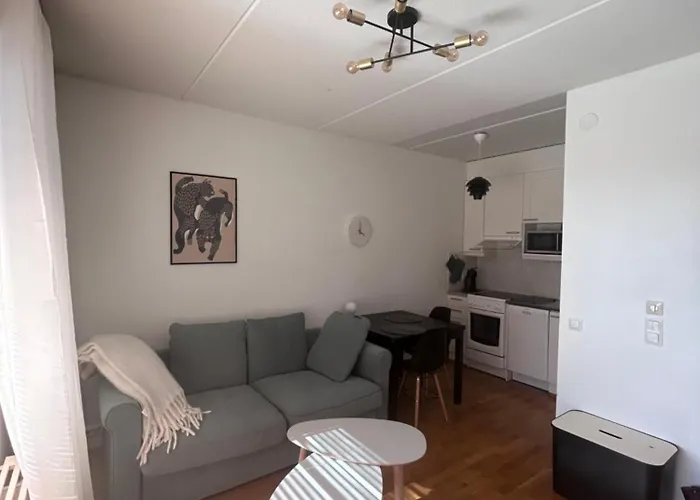 Cozy In Prime Location